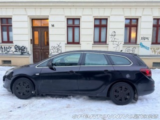 Opel Astra 2,0   J sportes tovrer 2011