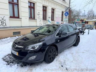 Opel Astra 2,0   J sportes tovrer 2011