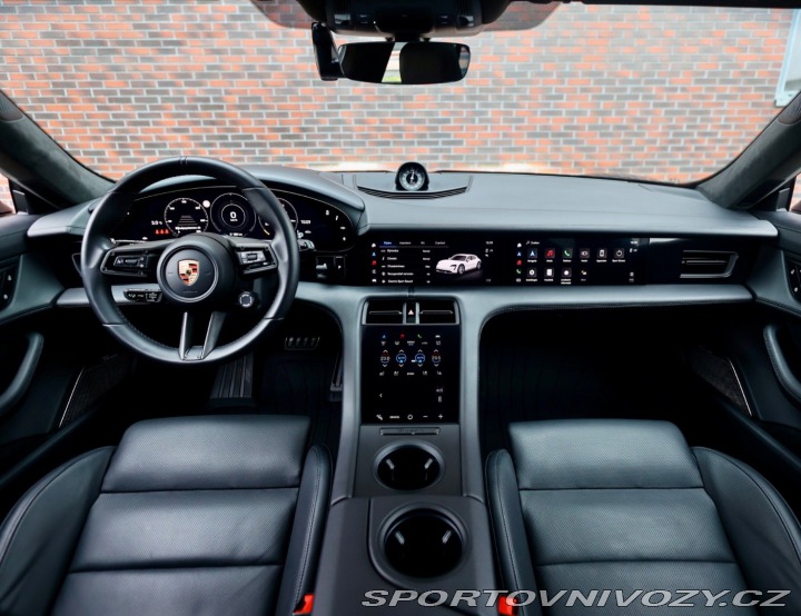 Porsche Taycan Turbo S | PDCC - Pasažie 2023