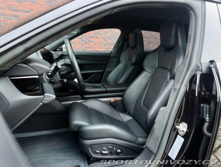 Porsche Taycan Turbo S | PDCC - Pasažie 2023