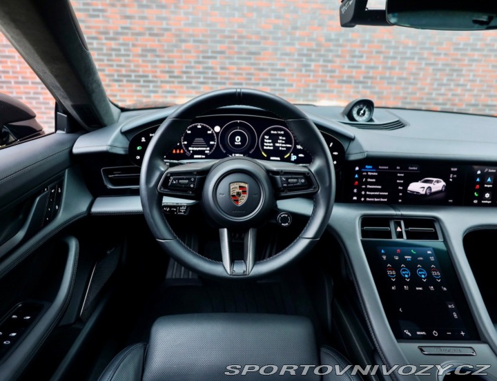 Porsche Taycan Turbo S | PDCC - Pasažie 2023