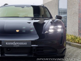 Porsche Taycan Turbo S | PDCC - Pasažie 2023