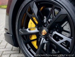 Porsche Taycan Turbo S | PDCC - Pasažie 2023