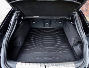 Porsche Taycan Turbo S | PDCC - Pasažie 2023