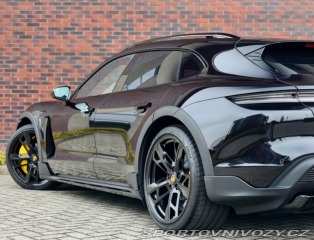 Porsche Taycan Turbo S | PDCC - Pasažie 2023