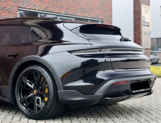 Porsche Taycan Turbo S | PDCC - Pasažie 2023