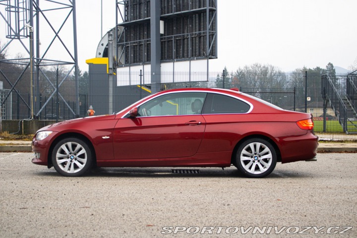 BMW 3 Coupé  320d xDrive / AJ N 2012