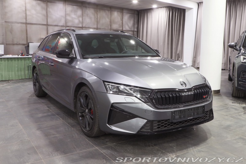Škoda Octavia RS 2.0TSI 195kW - Záloha