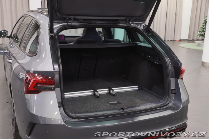 Škoda Octavia RS 2.0TSI 195kW - Záloha 2025