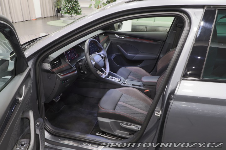 Škoda Octavia RS 2.0TSI 195kW - Záloha 2025