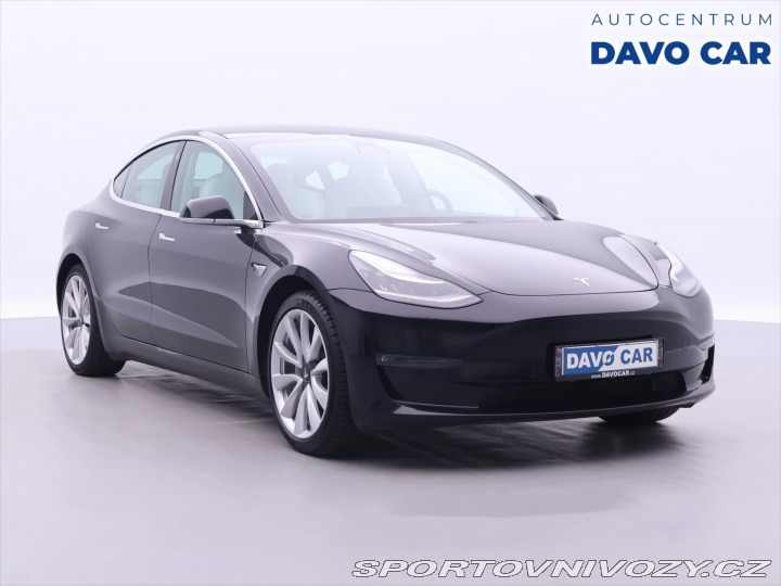 Tesla Model 3 Long Range AWD tažné DPH 2019