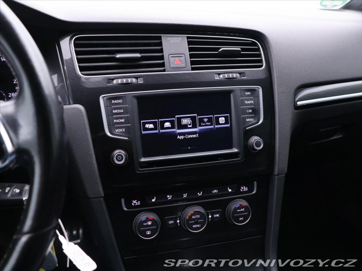 Volkswagen Golf 2,0 TDI 135kW DSG Serv.kn 2016