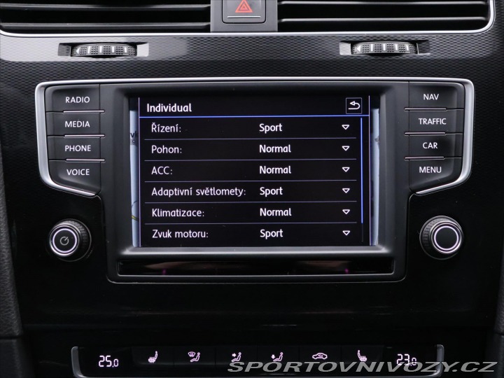 Volkswagen Golf 2,0 TDI 135kW DSG Serv.kn 2016