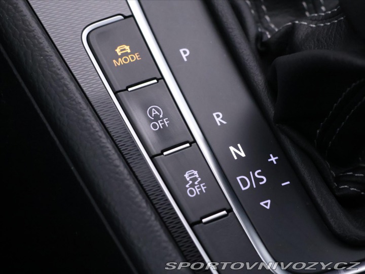 Volkswagen Golf 2,0 TDI 135kW DSG Serv.kn 2016