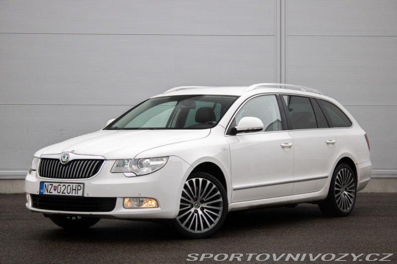 Škoda Superb Combi 3.6 FSI V6 4x4 Lau
