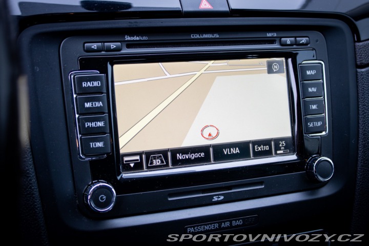 Škoda Superb Combi 3.6 FSI V6 4x4 Lau 2011