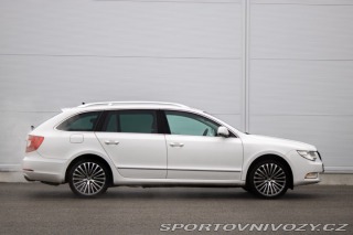 Škoda Superb Combi 3.6 FSI V6 4x4 Lau 2011