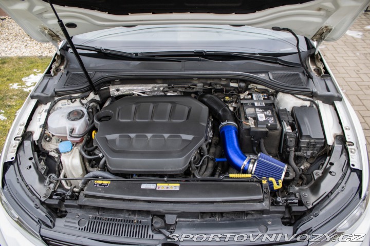 Volkswagen Golf R 2.0 TSI 4MOTION DSG // 2021