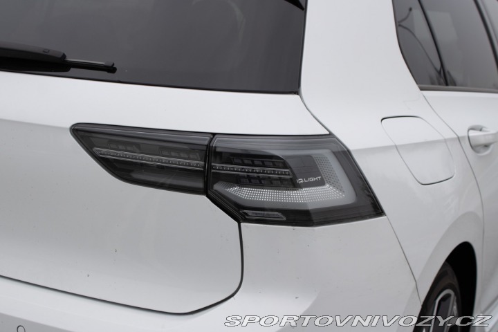 Volkswagen Golf R 2.0 TSI 4MOTION DSG // 2021