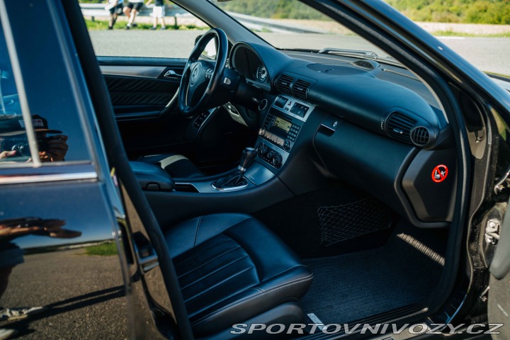 Mercedes-Benz C 55 AMG T, jen 595ks!! 2004