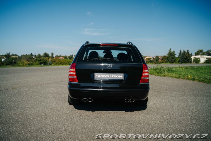 Mercedes-Benz C 55 AMG T, jen 595ks!! 2004