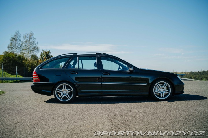 Mercedes-Benz C 55 AMG T, jen 595ks!! 2004