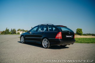 Mercedes-Benz C 55 AMG T, jen 595ks!! 2004