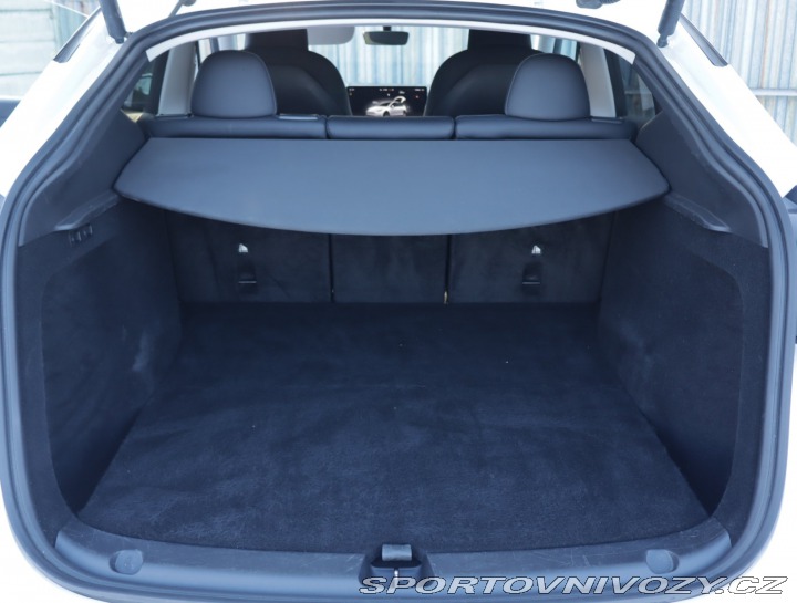 Tesla Model Y Long Range AWD 79kWh 2023