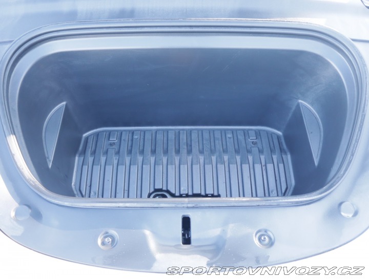 Tesla Model Y Long Range AWD 79kWh 2023