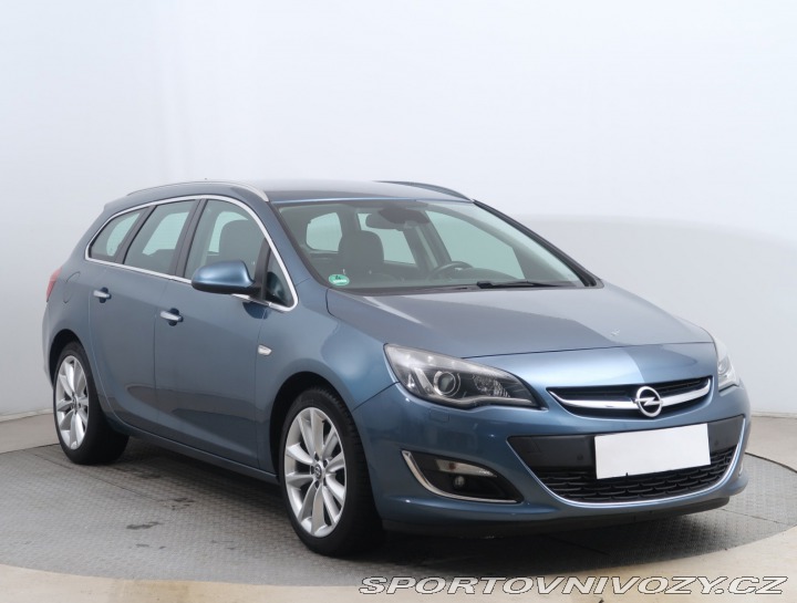 Opel Astra 2.0 CDTI 2013