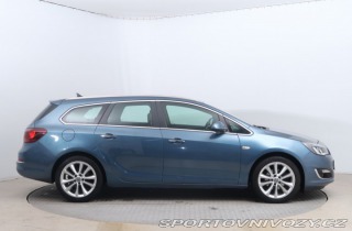 Opel Astra 2.0 CDTI 2013