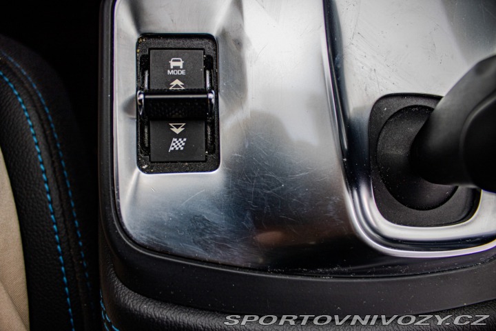 Jaguar E-Pace 2.0 R-Dynamic SE AWD A9 2019