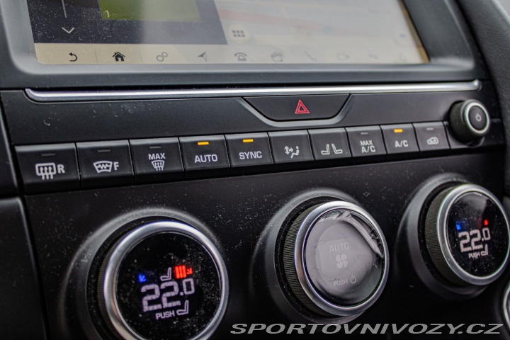 Jaguar E-Pace 2.0 R-Dynamic SE AWD A9 2019