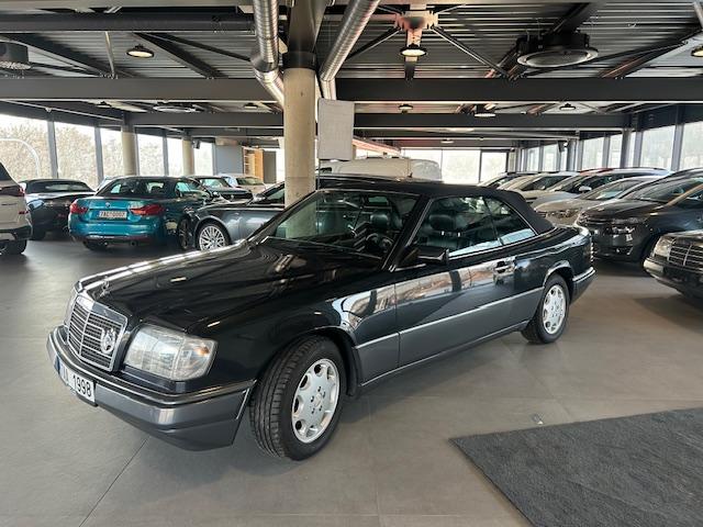 Mercedes-Benz Ostatní modely 124 E320 kabriolet 1995