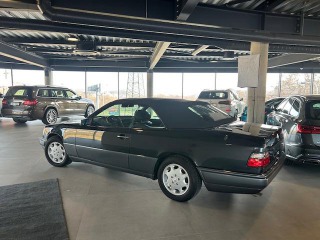 Mercedes-Benz Ostatní modely 124 E320 kabriolet 1995