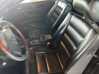 Mercedes-Benz Ostatní modely 124 E320 kabriolet 1995