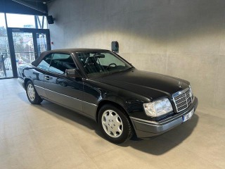 Mercedes-Benz Ostatní modely 124 E320 kabriolet 1995