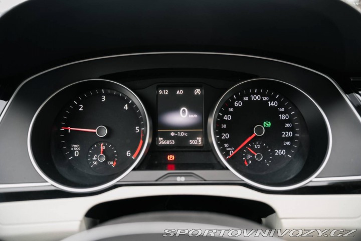 Volkswagen Ostatní modely Passat Variant Variant 2.0 BiTDI 4Motio 2015