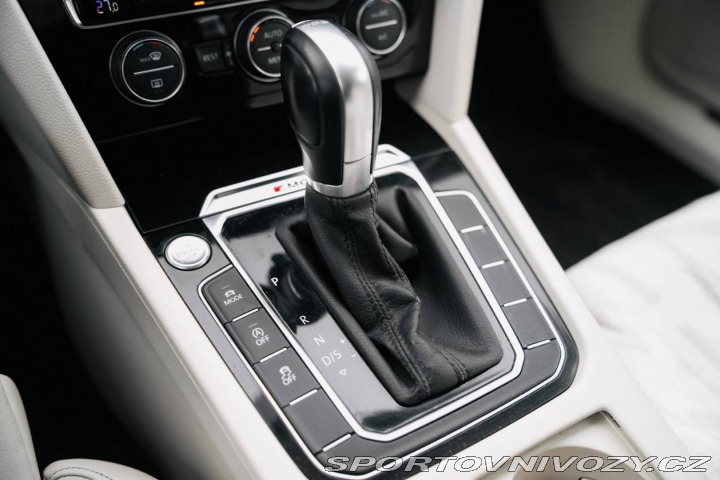 Volkswagen Ostatní modely Passat Variant Variant 2.0 BiTDI 4Motio 2015