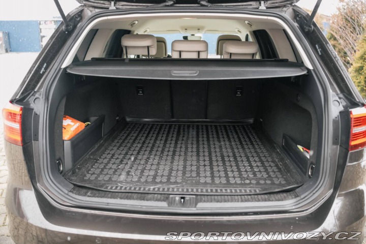 Volkswagen Ostatní modely Passat Variant Variant 2.0 BiTDI 4Motio 2015