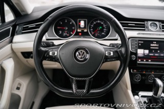 Volkswagen Ostatní modely Passat Variant Variant 2.0 BiTDI 4Motio 2015