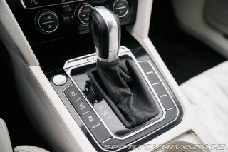 Volkswagen Ostatní modely Passat Variant Variant 2.0 BiTDI 4Motio 2015