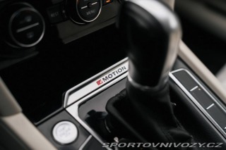 Volkswagen Ostatní modely Passat Variant Variant 2.0 BiTDI 4Motio 2015