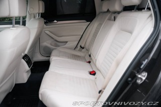 Volkswagen Ostatní modely Passat Variant Variant 2.0 BiTDI 4Motio 2015