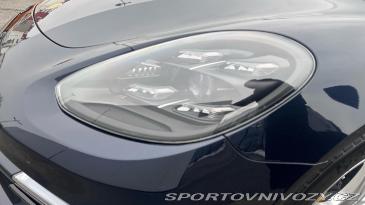 Porsche Panamera Turbo S 2021