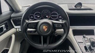 Porsche Panamera Turbo 2021