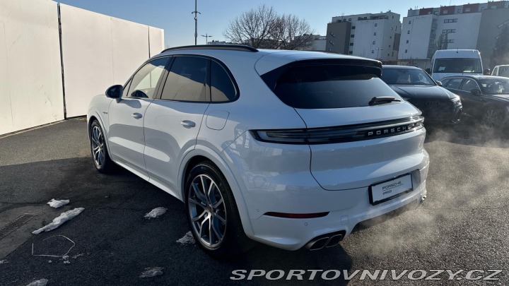 Porsche Cayenne Turbo E-Hybrid 2023