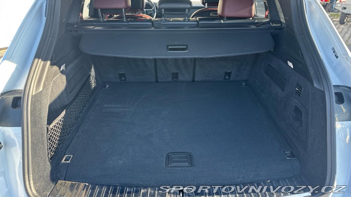 Porsche Cayenne Turbo E-Hybrid 2023