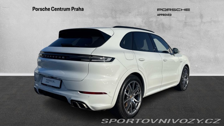 Porsche Cayenne Turbo E-Hybrid 2023