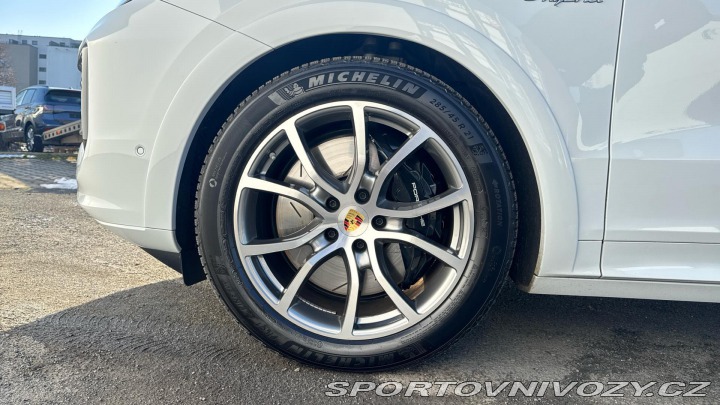 Porsche Cayenne Turbo E-Hybrid 2023